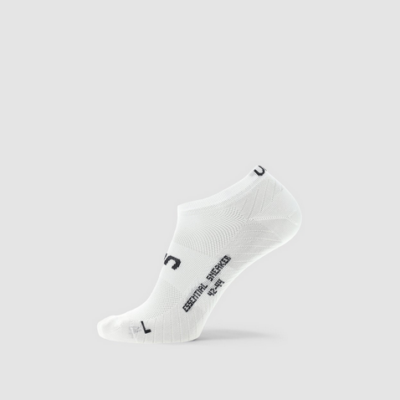 Die RUNNING super fast Socken 2 Paar Men in Weiß, aus atmungsaktivem Material, bieten einen bequemen Sitz und sind ideal für sportliche Aktivitäten. Die Socken verfügen über ein schlichtes, funktionales Design.