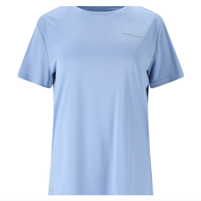 Endurance Keily Shirt Damen in hellblau, aus leichtem und atmungsaktivem Material, mit Rundhalsausschnitt und kurzen Ärmeln, sichtbar mit dem Logo in grauer Schrift.
